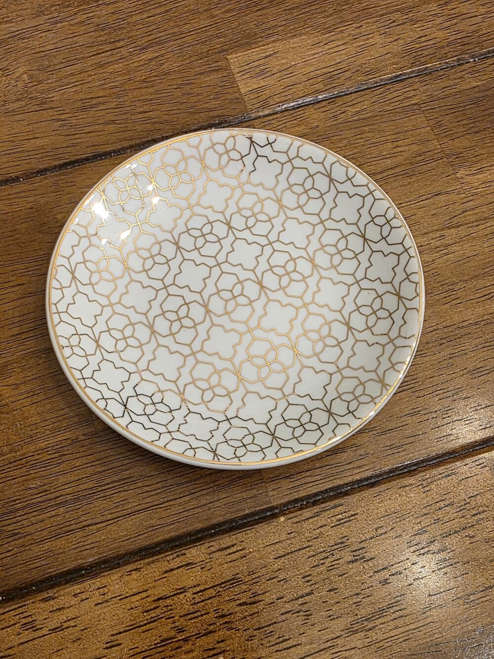 Kendra Scott White and Gold Jewelry Dish